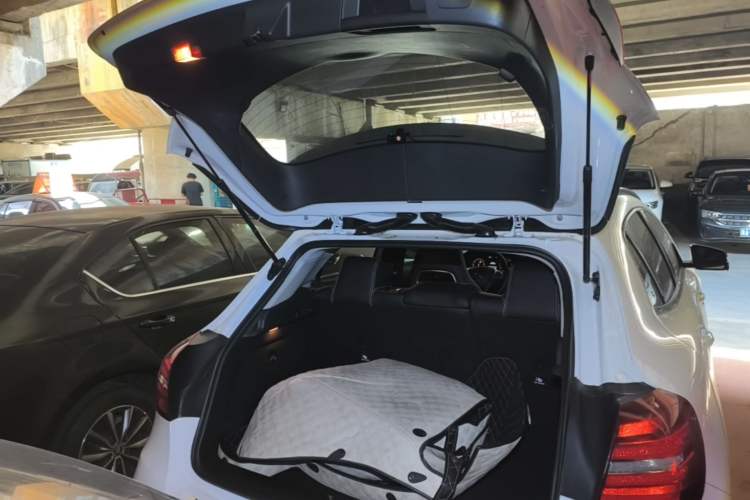 Used Mercedes-Benz GLA 2019 GLA 220 4MATIC Sport Edition Trunk