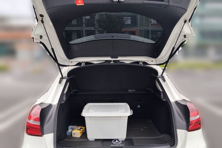 Used Mercedes-Benz GLA 2019 GLA 200 Fashion Model Trunk