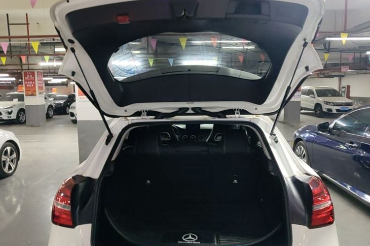 Used Mercedes-Benz GLA 2019 GLA 200 Dynamic Edition Trunk