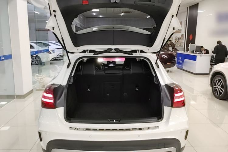 Used Mercedes-Benz GLA 2019 GLA 200 Fashion Model Trunk