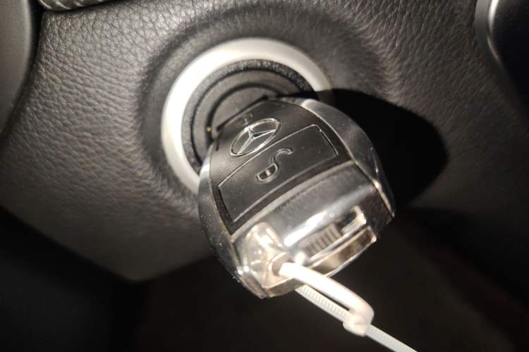Used Mercedes-Benz GLA 2019 GLA 200 Fashion Model Vehicle Key