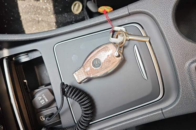Used Mercedes-Benz GLA 2019 GLA 200 Fashion Model Vehicle Key