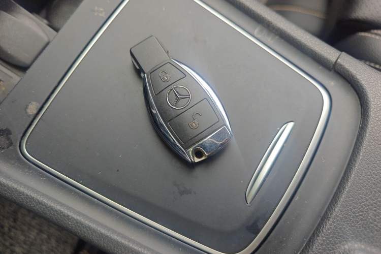 Used Mercedes-Benz GLA 2019 GLA 200 Fashion Model Vehicle Key