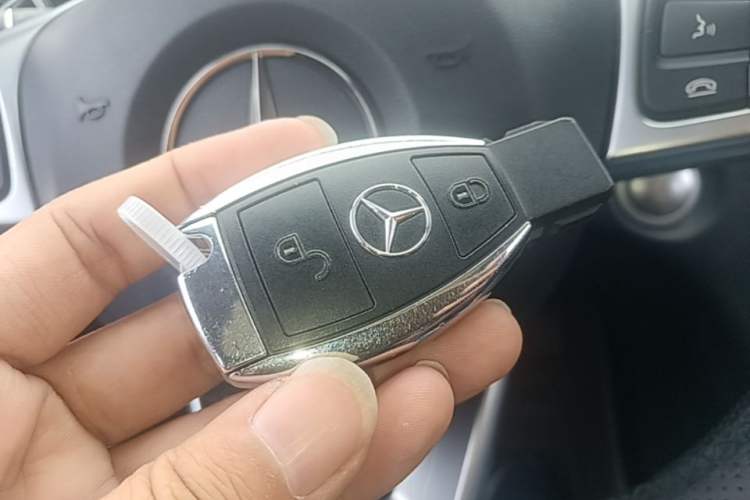 Used Mercedes-Benz GLA 2019 GLA 200 Fashion Model Vehicle Key