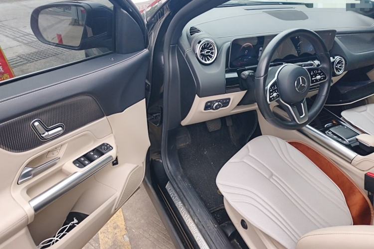 Used Mercedes-Benz GLA 2020 GLA 200 Driver Seat