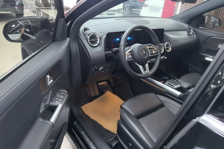 Used Mercedes-Benz GLA 2020 GLA 200 Driver Seat