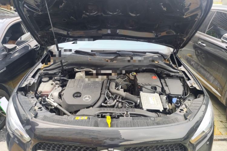 Used Mercedes-Benz GLA 2020 GLA 200 Engine Bay