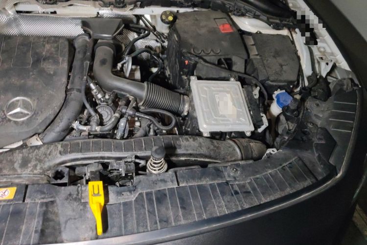 Used Mercedes-Benz GLA 2020 GLA 200 Engine Bay Left