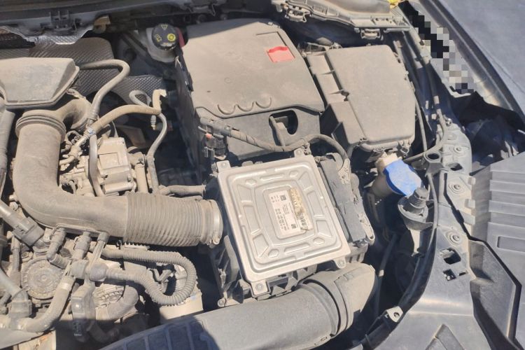 Used Mercedes-Benz GLA 2020 GLA 200 Engine Bay Left