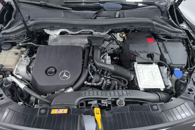 Used Mercedes-Benz GLA 2020 GLA 200 Engine Bay