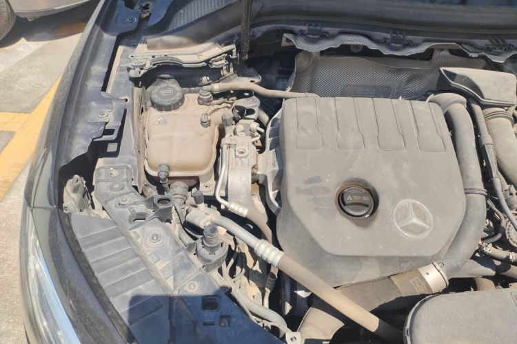 Used Mercedes-Benz GLA 2020 GLA 200 Engine Bay Right
