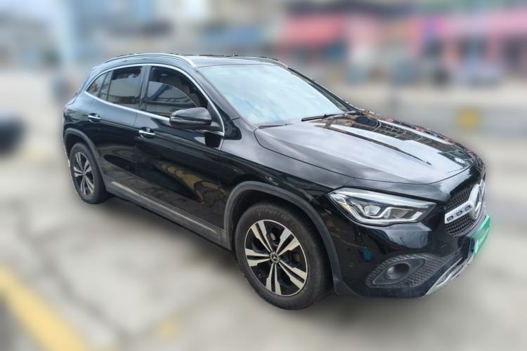 Used Mercedes-Benz GLA 2020 GLA 200 Front Right 45 Deg