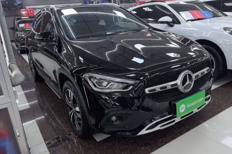 Used Mercedes-Benz GLA 2020 GLA 200 Front Right 45 Deg