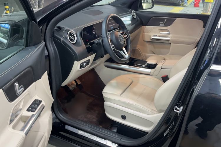 Used Mercedes-Benz GLA 2020 GLA 200 Interior 2