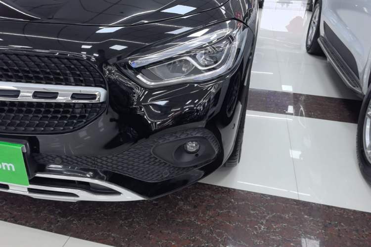 Used Mercedes-Benz GLA 2020 GLA 200 Left Front Headlight