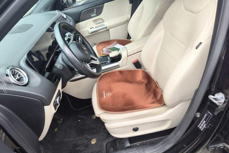 Used Mercedes-Benz GLA 2020 GLA 200 Left Front Seat