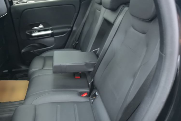 Used Mercedes-Benz GLA 2020 GLA 200 Left Rear Seat