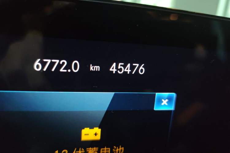 Used Mercedes-Benz GLA 2020 GLA 200 Odometer Close Up