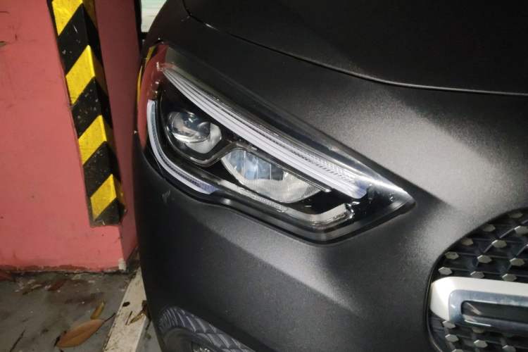Used Mercedes-Benz GLA 2020 GLA 200 Right Front Headlight
