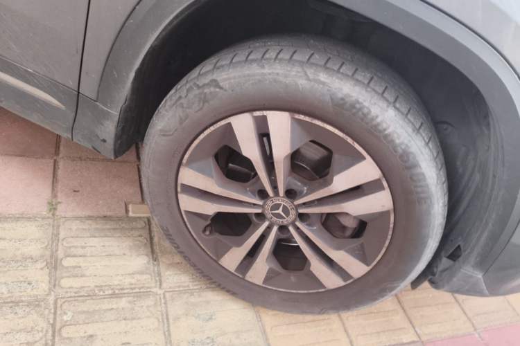 Used Mercedes-Benz GLA 2020 GLA 200 Right Front Wheel Hub