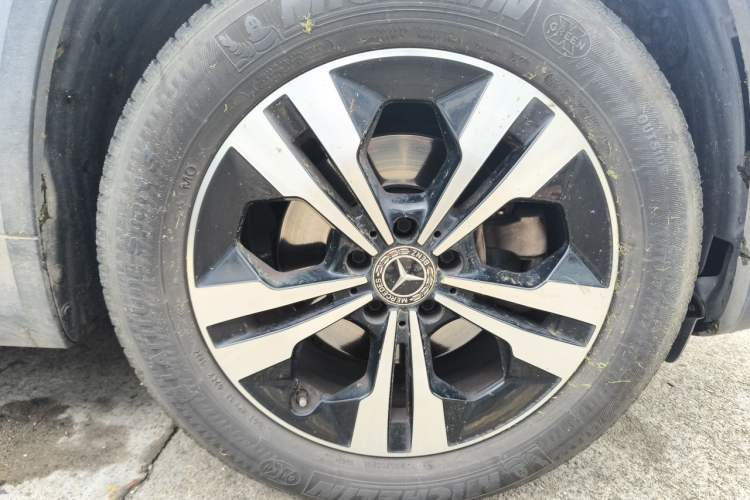 Used Mercedes-Benz GLA 2020 GLA 200 Right Front Wheel Hub