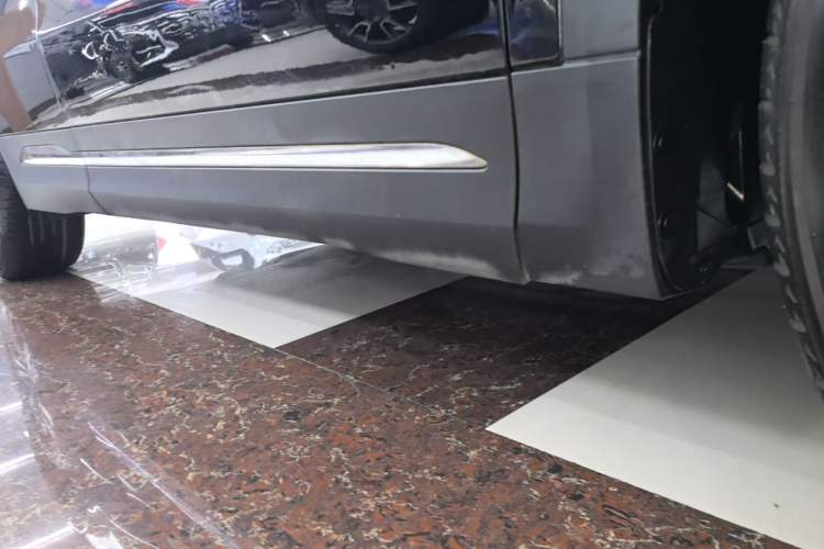 Used Mercedes-Benz GLA 2020 GLA 200 Right Side Sill