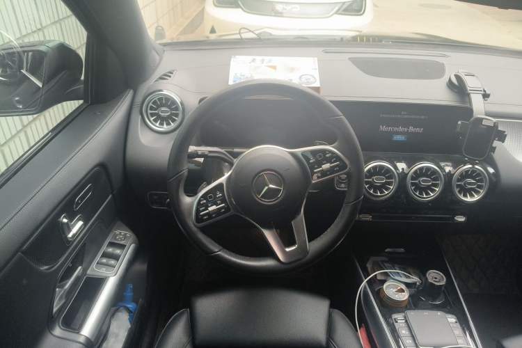 Used Mercedes-Benz GLA 2020 GLA 200 4MATIC Steering Wheel
