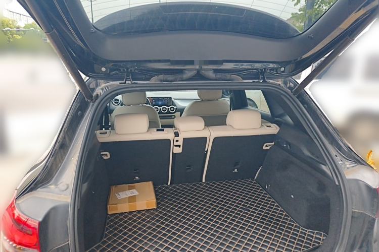 Used Mercedes-Benz GLA 2020 GLA 200 Trunk
