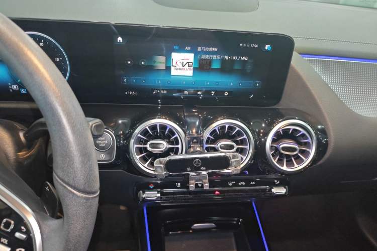 Used Mercedes-Benz GLA 2020 GLA 200 Audio And AC Panel
