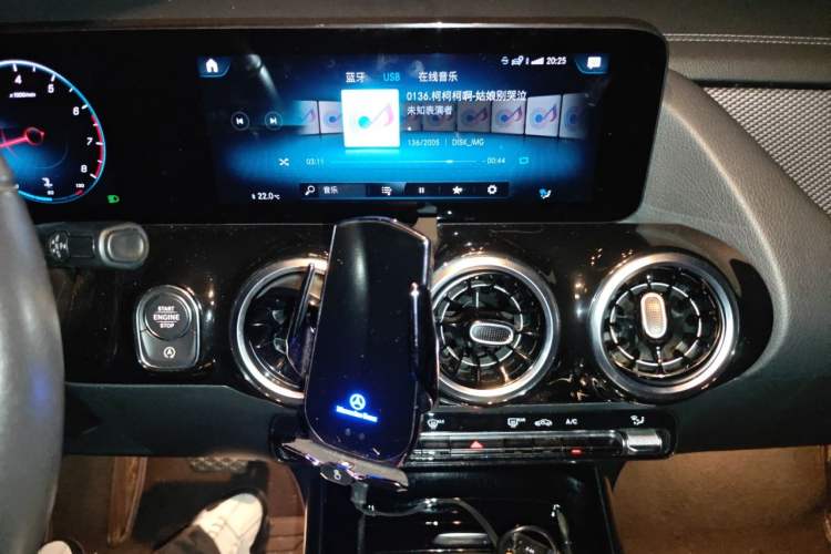 Used Mercedes-Benz GLA 2020 GLA 180 Audio And AC Panel