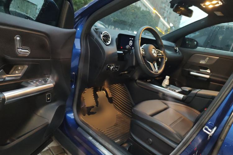 Used Mercedes-Benz GLA 2020 GLA 200 Driver Seat