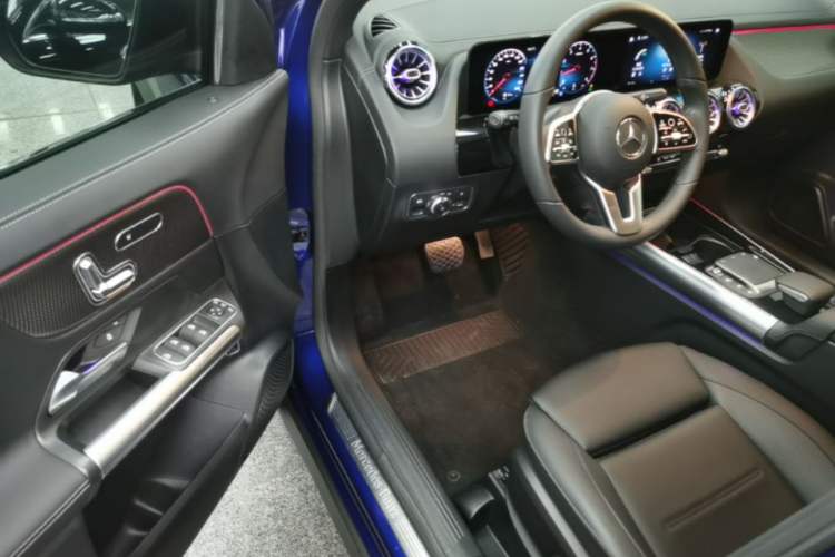Used Mercedes-Benz GLA 2020 GLA 200 4MATIC Driver Seat