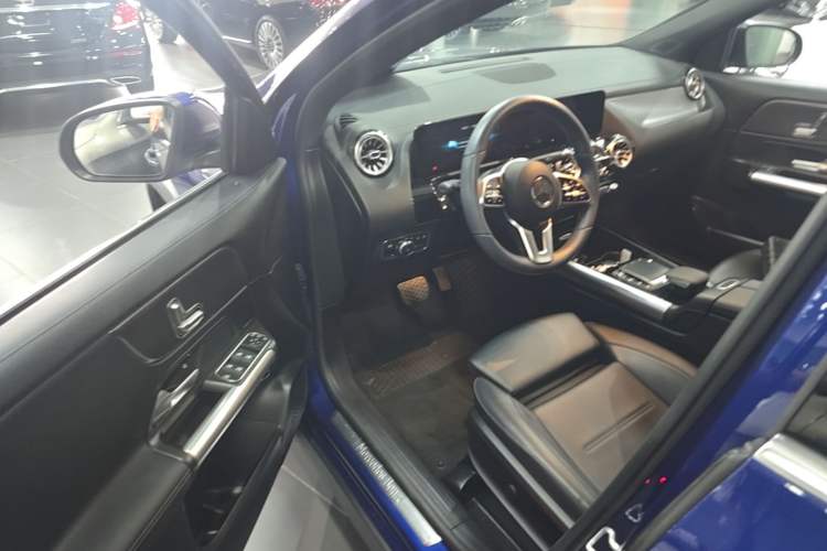 Used Mercedes-Benz GLA 2020 GLA 200 Driver Seat