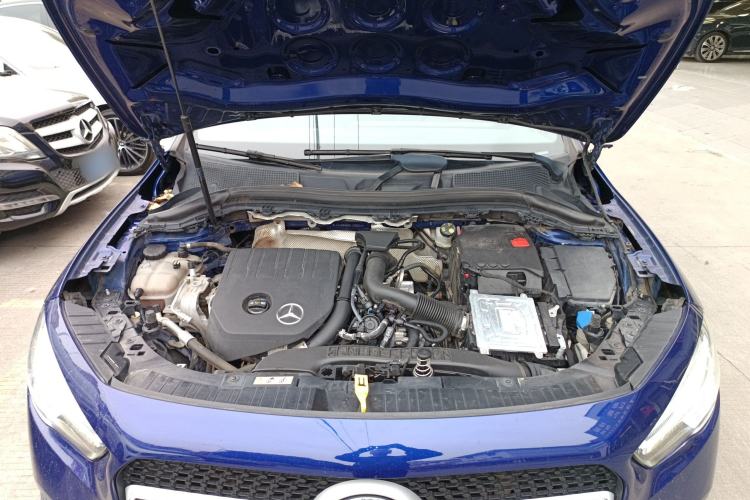 Used Mercedes-Benz GLA 2020 GLA 200 Engine Bay