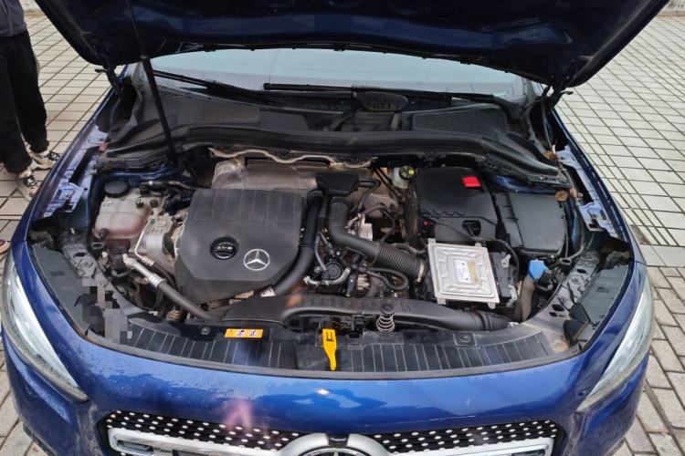 Used Mercedes-Benz GLA 2020 GLA 200 Engine Bay