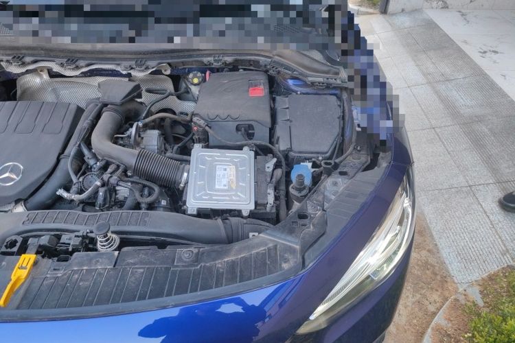 Used Mercedes-Benz GLA 2020 GLA 200 Engine Bay Left