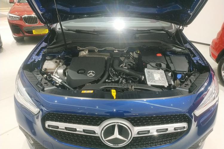 Used Mercedes-Benz GLA 2020 GLA 200 Engine Bay