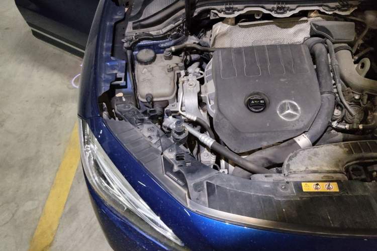 Used Mercedes-Benz GLA 2020 GLA 200 Engine Bay Right