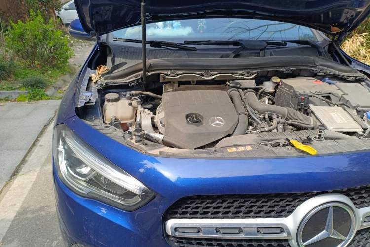 Used Mercedes-Benz GLA 2020 GLA 200 Engine Bay Right