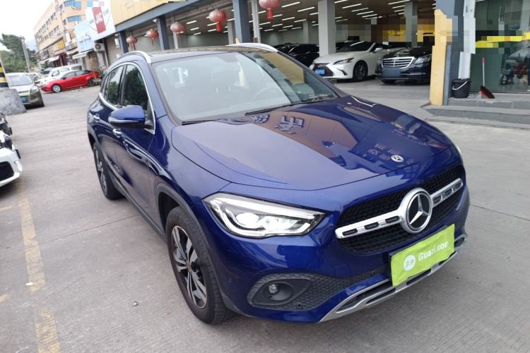 Used Mercedes-Benz GLA 2020 GLA 200 Front Right 45 Deg