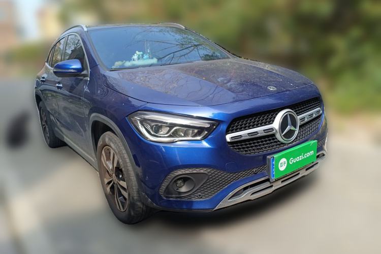Used Mercedes-Benz GLA 2020 GLA 200 Front Right 45 Deg