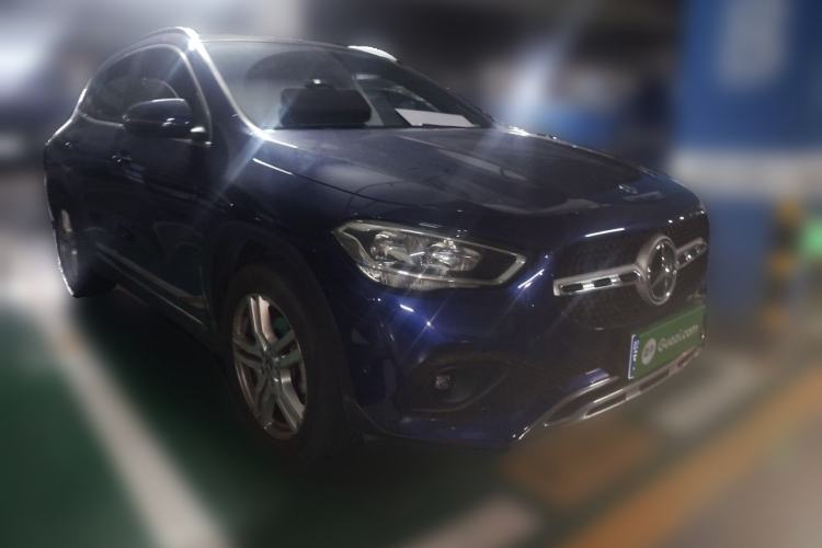 Used Mercedes-Benz GLA 2020 GLA 180 Front Right 45 Deg
