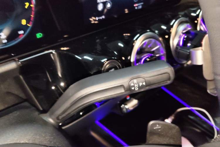 Used Mercedes-Benz GLA 2020 GLA 200 Gear Lever
