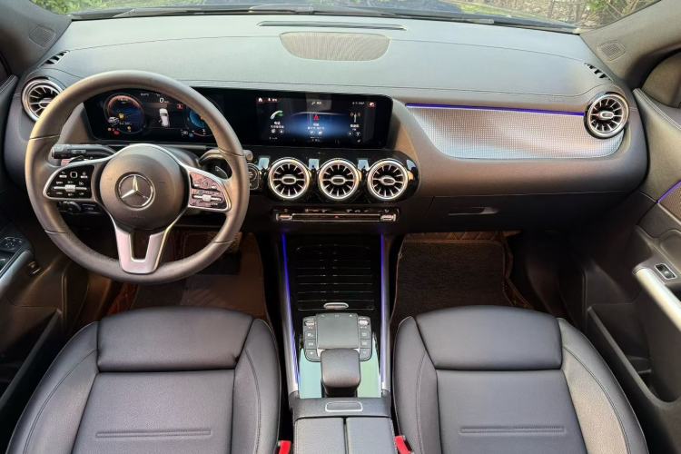 Used Mercedes-Benz GLA 2020 GLA 200 Interior 2