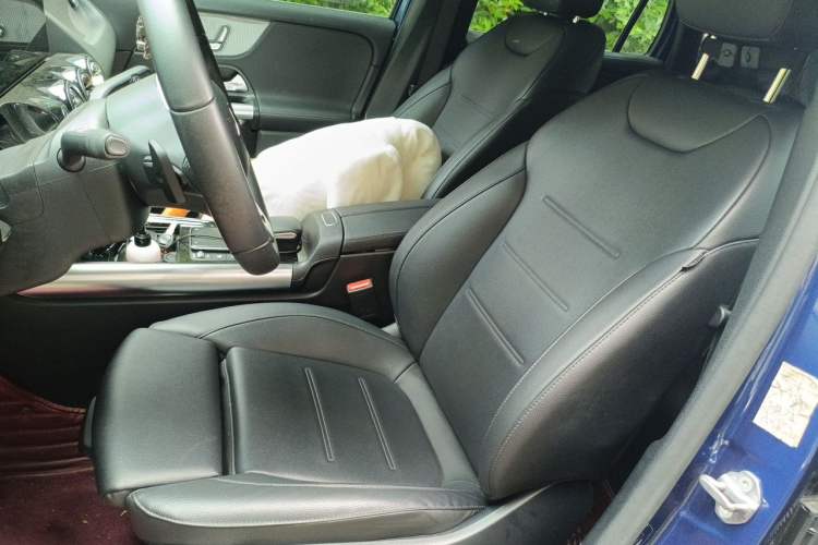 Used Mercedes-Benz GLA 2020 GLA 200 Left Front Seat