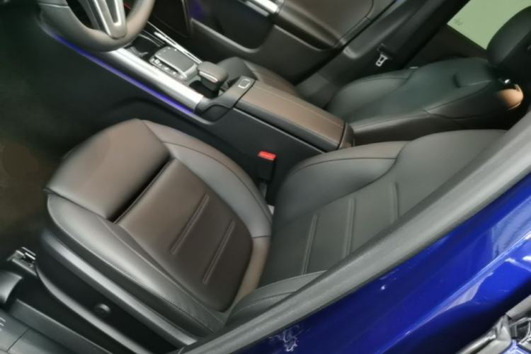 Used Mercedes-Benz GLA 2020 GLA 200 4MATIC Left Front Seat
