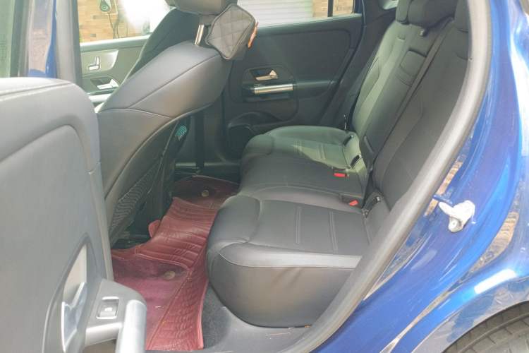 Used Mercedes-Benz GLA 2020 GLA 200 Left Rear Seat