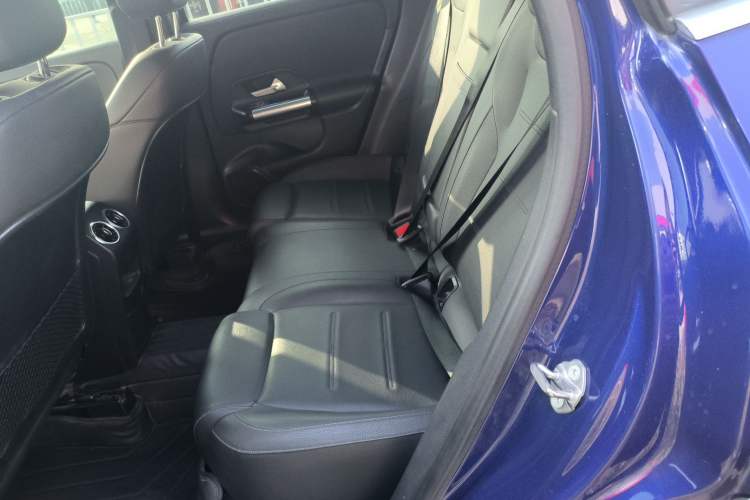 Used Mercedes-Benz GLA 2020 GLA 200 Left Rear Seat