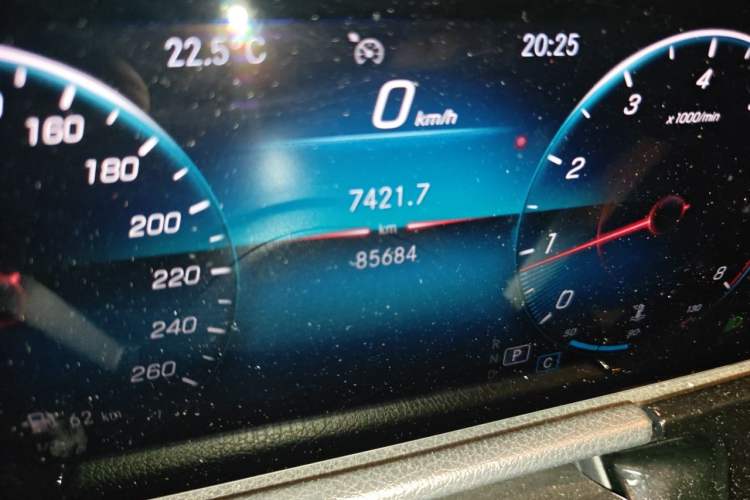 Used Mercedes-Benz GLA 2020 GLA 180 Odometer Close Up