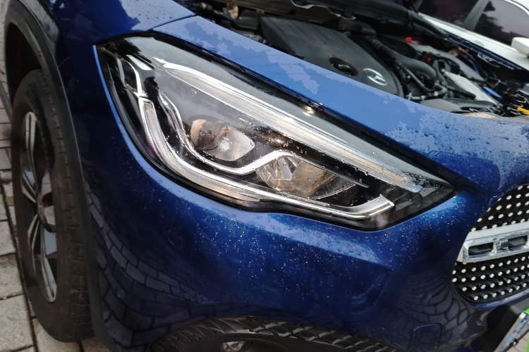 Used Mercedes-Benz GLA 2020 GLA 200 Right Front Headlight